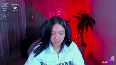 Snapshot of miichael_black chatting on 01/31/25, 12:06 Michael Black online show from 01/31/25, 12:06