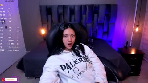 Snapshot of miichael_black chatting on 01/31/25, 04:47 Michael Black online show from 01/31/25, 04:47