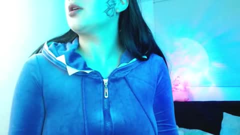 Snapshot of miila_a chatting on 01/16/25, 02:19 Mila online show from 01/16/25, 02:19