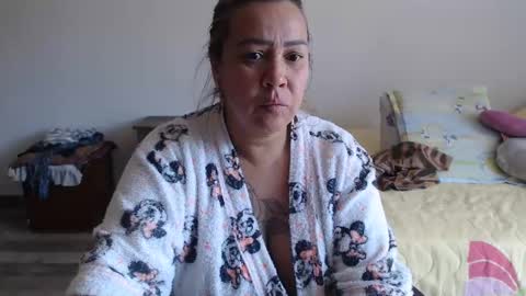 Snapshot of miilu74 chatting on 01/18/25, 05:37 Miilu74 online show from 01/18/25, 05:37