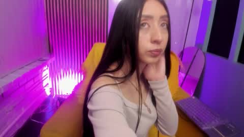 miilu  online show from 03/27/26, 04:18