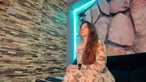 Snapshot of miiss_evaa chatting on 12/03/25, 11:19 miiss_evaa online show from 12/03/25, 11:19