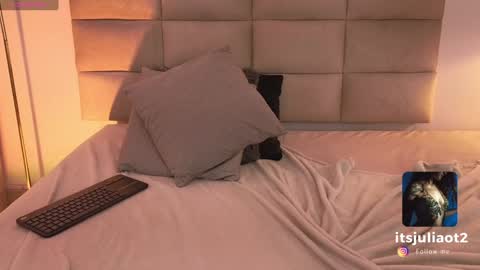 Snapshot of miissjulia chatting on 01/31/25, 11:45 online show from 01/31/25, 11:45