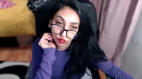 miisss_amber online show from 02/12/26, 07:36
