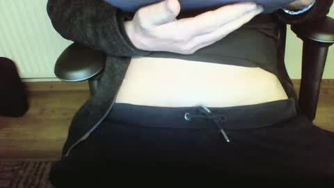 Snapshot of mik116 chatting on 12/06/24, 08:05 mik online show from 12/06/24, 08:05