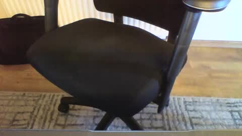 Snapshot of mik116 chatting on 01/02/25, 09:33 mik online show from 01/02/25, 09:33