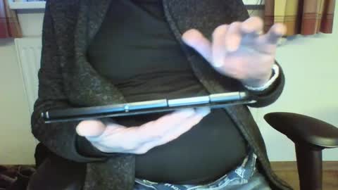 Snapshot of mik116 chatting on 01/03/25, 03:01 mik online show from 01/03/25, 03:01