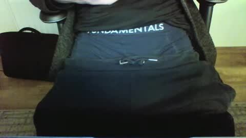 Snapshot of mik116 chatting on 01/06/25, 02:47 mik online show from 01/06/25, 02:47