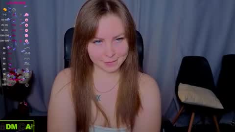 Mika online show from 11/16/25, 02:06