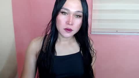 Hi im Avah online show from 02/06/25, 10:48