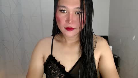 Hi im Avah online show from 04/07/26, 02:12