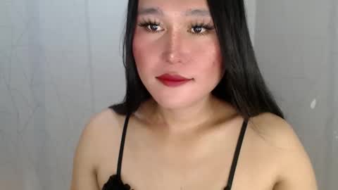 Hi im Avah online show from 04/10/26, 12:43