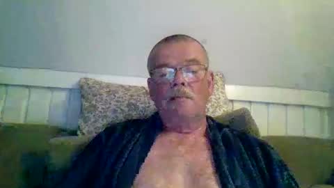 mikael42 online show from 05/10/26, 07:08
