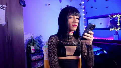 mikaelarangel online show from 12/04/25, 02:21