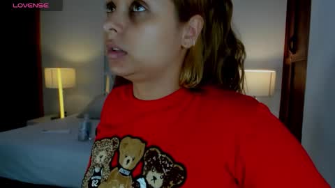 Snapshot of mikaelastonne chatting on 01/14/26, 12:22 Mikaela blondie bigass online show from 01/14/26, 12:22