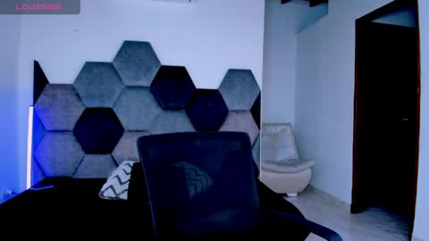 Mikaela blondie bigass online show from 04/29/26, 07:31
