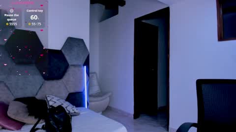 Mikaela blondie bigass online show from 05/06/26, 07:08