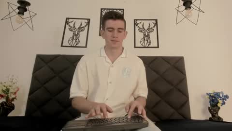 mikael online show from 02/22/25, 05:23