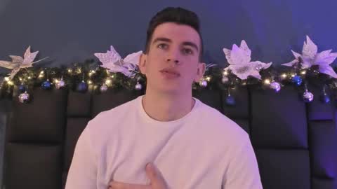 mikael online show from 12/19/25, 04:08