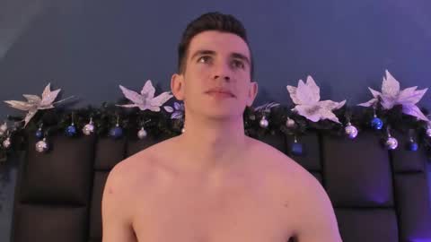 mikael online show from 12/21/25, 08:27