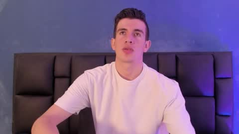 mikael online show from 01/14/26, 03:23