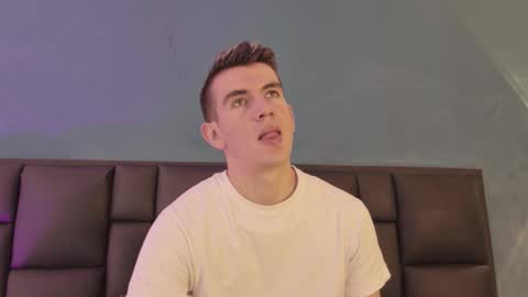 mikael online show from 03/01/26, 04:14