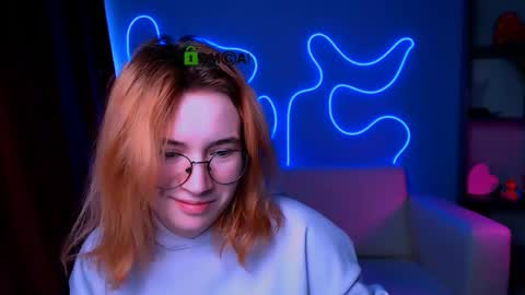 Snapshot of mikami_grey chatting on 01/14/26, 10:21 Mika online show from 01/14/26, 10:21