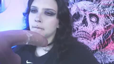 Mika online show from 04/14/26, 05:41