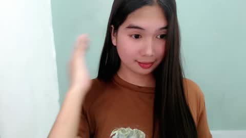 Kyla online show from 09/08/25, 06:51