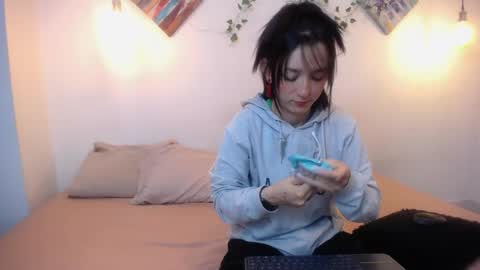 Snapshot of mikaza_akerman chatting on 06/03/26, 12:41 mikaza online show from 06/03/26, 12:41
