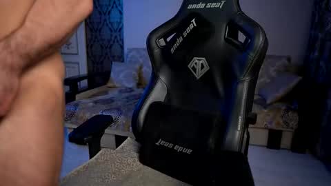 mike0xx online show from 12/17/25, 12:22