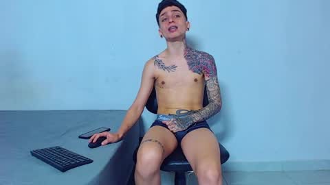Mike IMDEPENDIENT MODEL online show from 04/26/26, 02:37