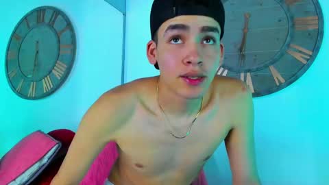 Mike 0233 online show from 01/21/25, 07:37