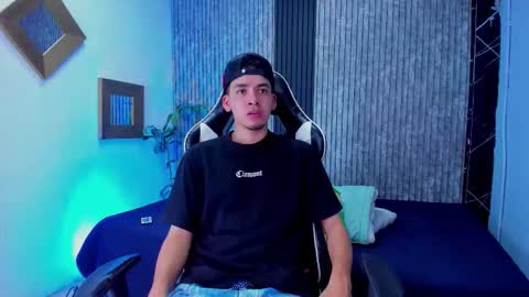 Mike 0233 online show from 10/28/25, 04:16