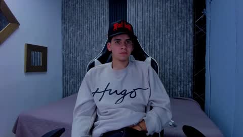 Mike 0233 online show from 11/26/25, 05:08