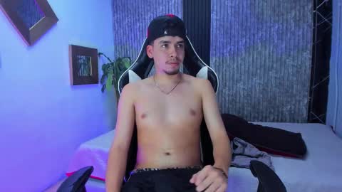 Mike 0233 online show from 01/17/26, 04:39