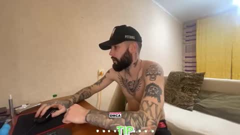 Mike and anna online show from 11/18/25, 01:44