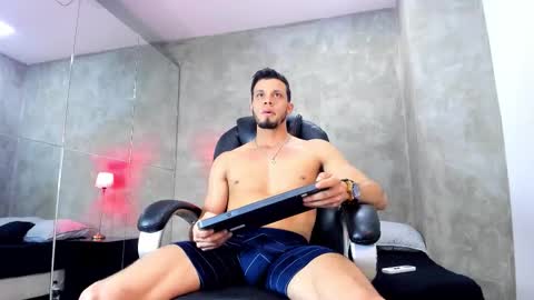 Snapshot of mike_burke_ chatting on 03/02/26, 07:10 Mike online show from 03/02/26, 07:10