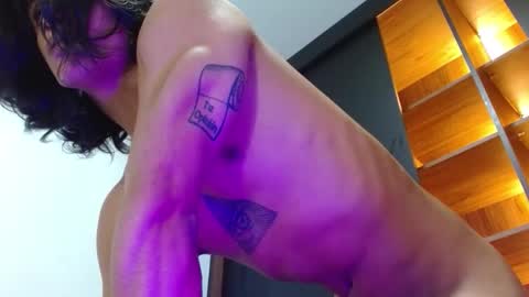 mike_d1030 online show from 11/28/25, 10:01