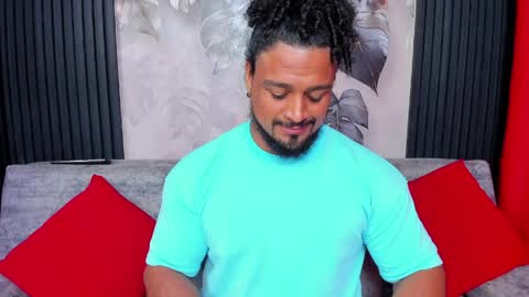   online show from 05/01/26, 04:44