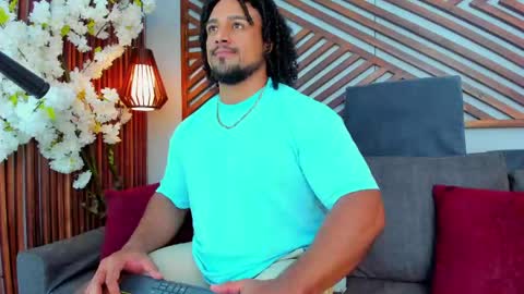   online show from 05/20/26, 07:25