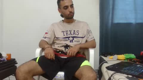 Snapshot of mike_leonrey22 chatting on 12/04/25, 08:50 mike_leonrey22 online show from 12/04/25, 08:50