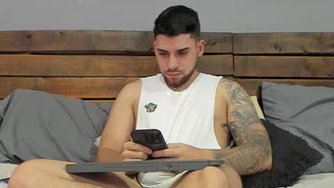 Snapshot of mike_montoya chatting on 02/05/26, 01:43 Mike Montoya online show from 02/05/26, 01:43