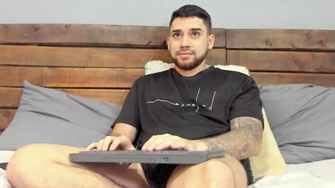 Snapshot of mike_montoya chatting on 02/06/26, 03:00 Mike Montoya online show from 02/06/26, 03:00