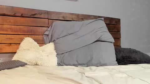 Snapshot of mike_montoya chatting on 02/14/26, 04:31 Mike Montoya online show from 02/14/26, 04:31