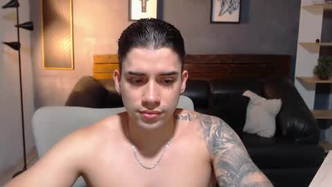 Snapshot of mike_montoya chatting on 03/26/26, 03:56 Mike Montoya online show from 03/26/26, 03:56