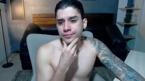 Snapshot of mike_montoya chatting on 04/04/26, 04:11 Mike Montoya online show from 04/04/26, 04:11