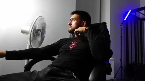 Snapshot of mike_platano chatting on 09/14/25, 08:52 MIKE PLATANO online show from 09/14/25, 08:52