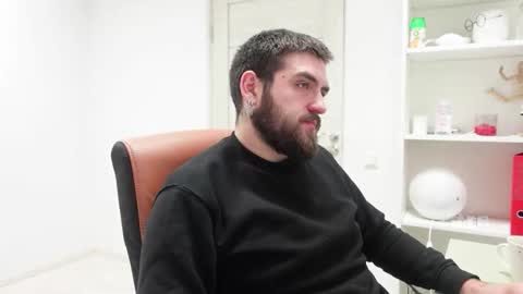 Snapshot of mike_platano chatting on 11/27/25, 09:06 MIKE PLATANO online show from 11/27/25, 09:06