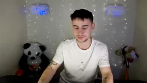 Mike online show from 02/09/25, 05:40